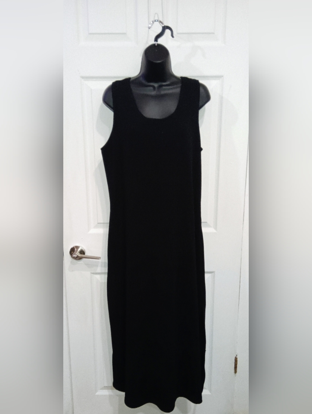 Women's Black Sleeveless Maxi Dress